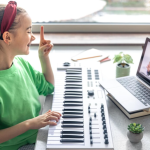 Key to Success: Nurturing Beginners with Basic Piano Lessons